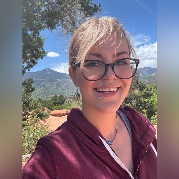 Champagne Taste On Beer In A Can Budget - Picture 4 of 7